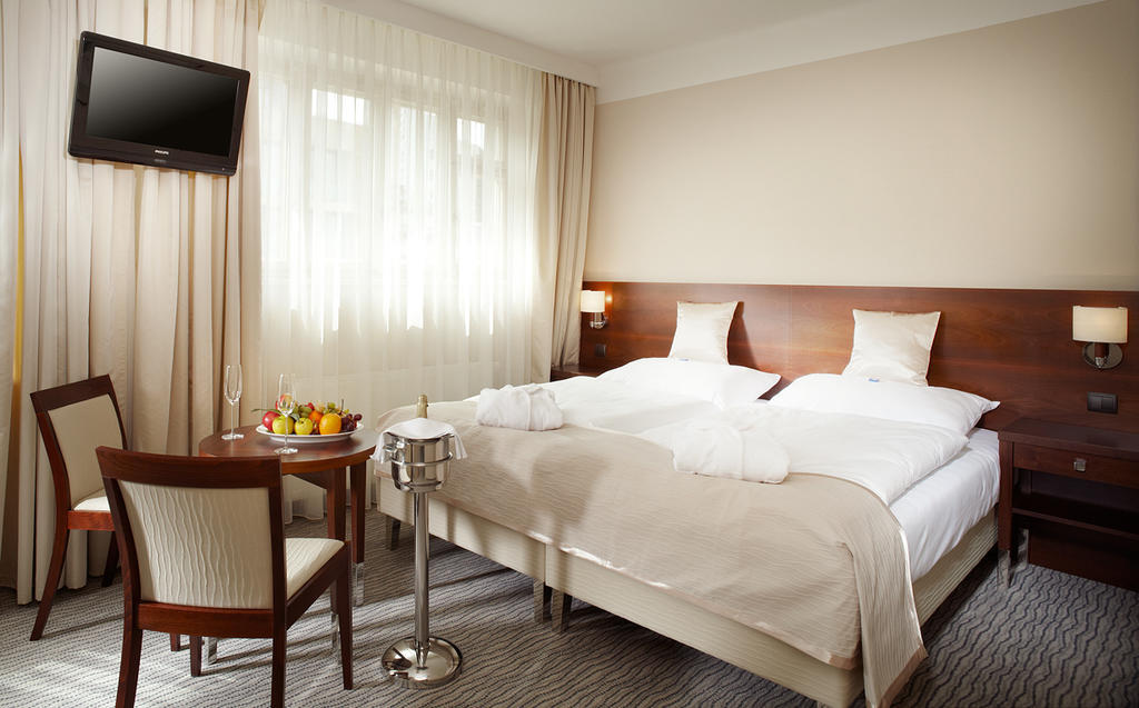 Alexandria Spa & Wellness Hotel Luhacovice Room photo